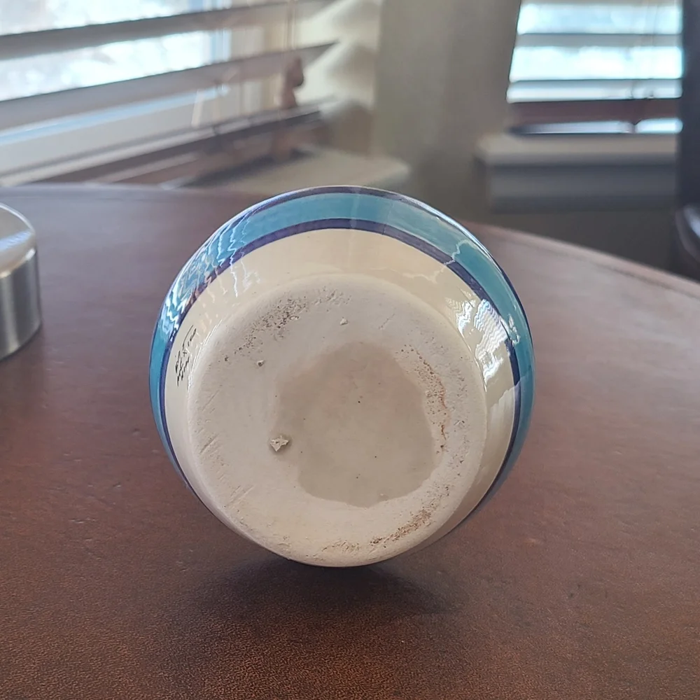 Mexican Tonala Pottery Vase 8.5